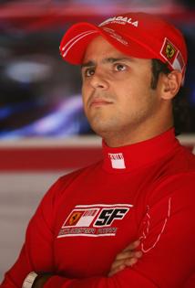 Felipe Massa punta al mondiale piloti 2008.