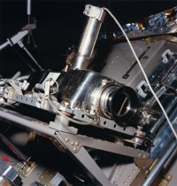 La telecamera in bianco e nero collocata all'esterno del LEM con cui fu trasmessa la discesa di Armstrong dalla scaletta.