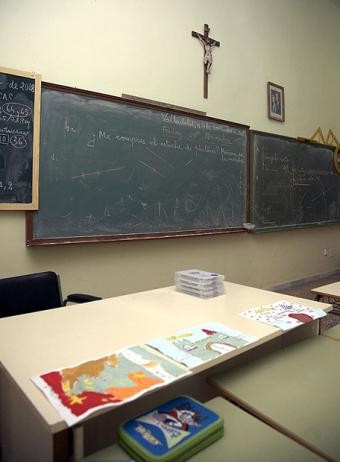 No al crocifisso nelle aule scolastiche.