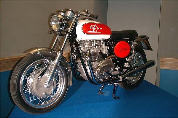 Italjet Grifon Motore Triumph 750